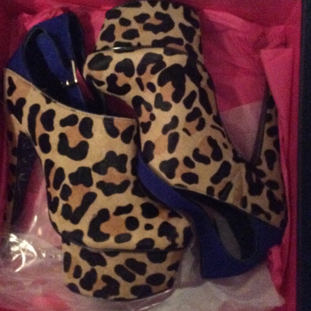 COPY - Leopard booties cow hair